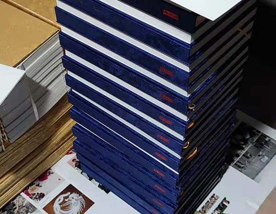 金凤精装书